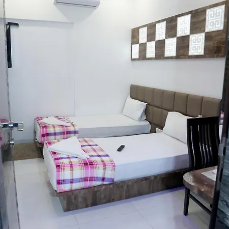 Hotel Magnum Airport T-2